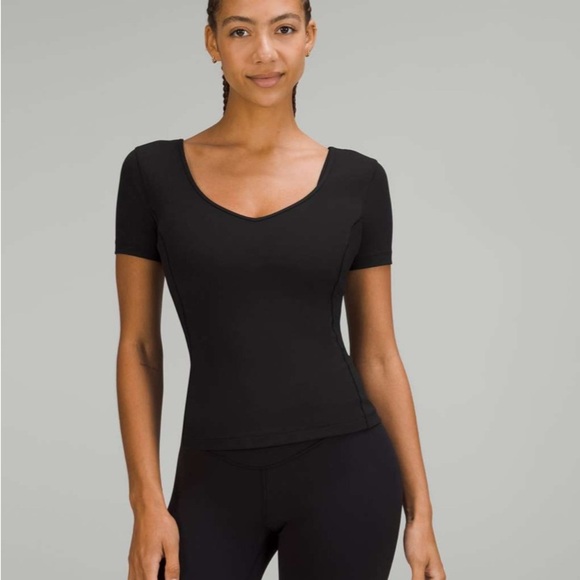Lululemon Athletica Black Top Size 6 - Picture 1 of 5
